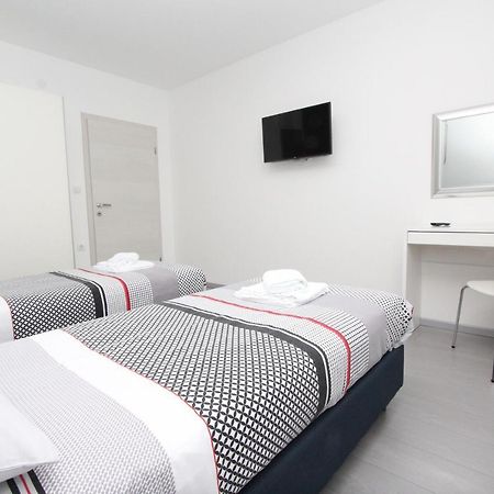 Apartment Karlo 1 Rovinj Eksteriør bilde