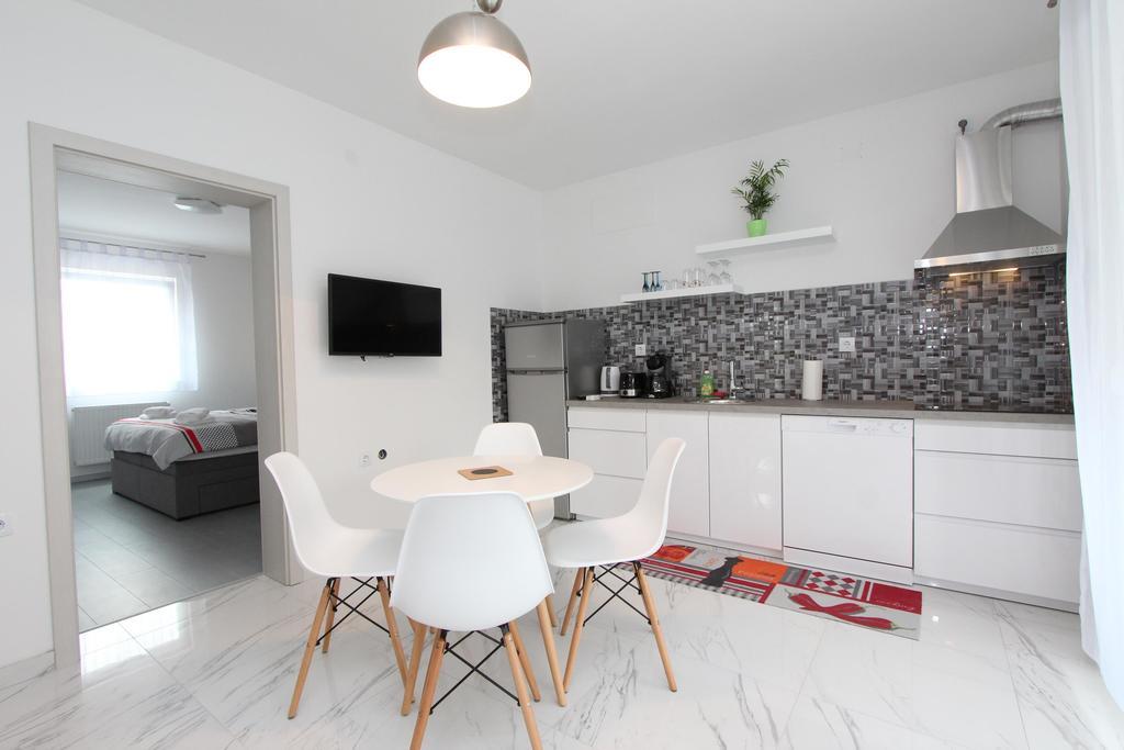 Apartment Karlo 1 Rovinj Eksteriør bilde